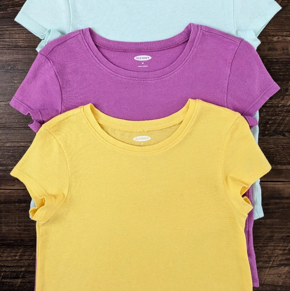 Old Navy, Set of 4 Tee Shirts